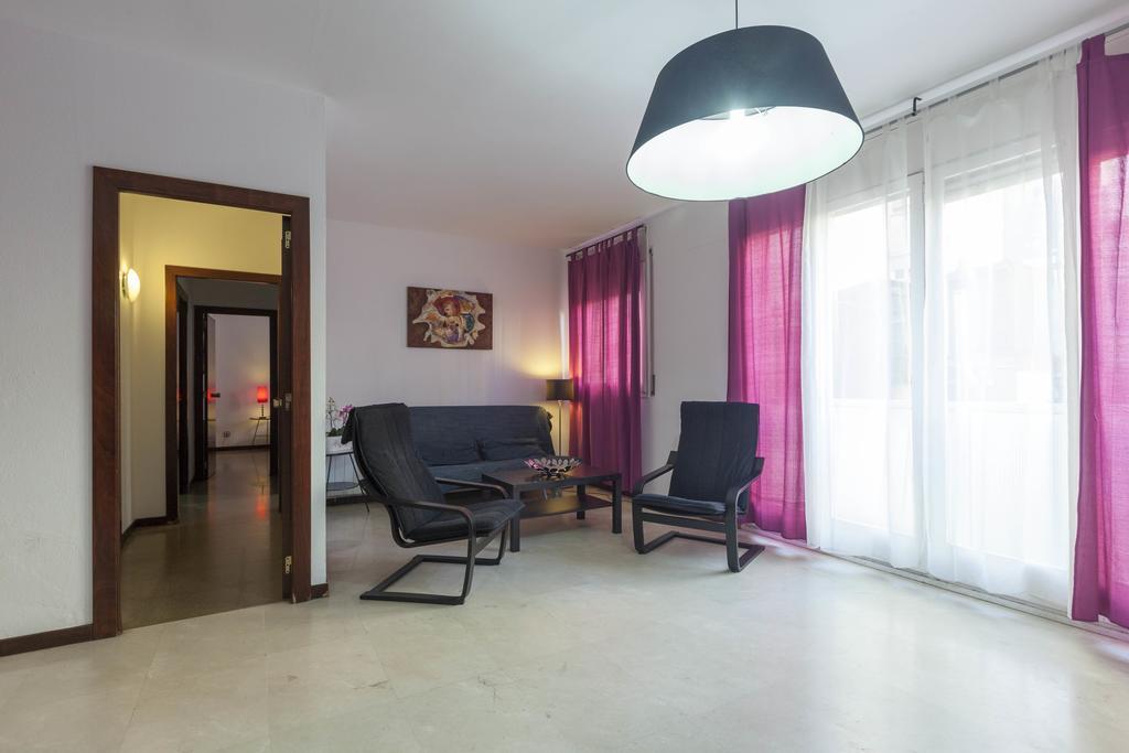 Apartment Sagrada Familia Barcelona Værelse billede